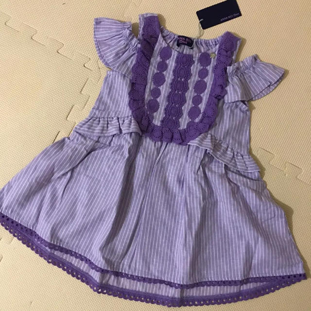 ANNA SUI mini(アナスイミニ)の新品タグ付きANNA SUI  mini    片開きフロントレースワンピース キッズ/ベビー/マタニティのキッズ服女の子用(90cm~)(ワンピース)の商品写真