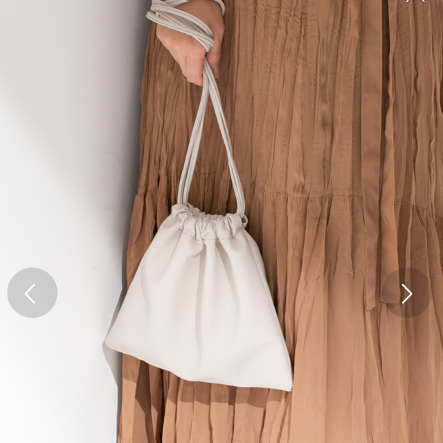 TODAYFUL(トゥデイフル)のアーバンリサーチ ポシェット 白 レディースのバッグ(ショルダーバッグ)の商品写真