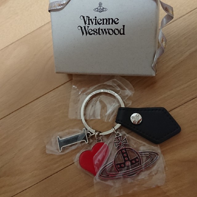 Vivienne Westwood(ヴィヴィアンウエストウッド)のヴィヴィアンキーリング新品 レディースのファッション小物(キーホルダー)の商品写真