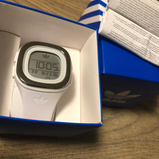 アディダス(adidas)のadidas 腕時計  男女兼用 最終値下げ(腕時計(デジタル))
