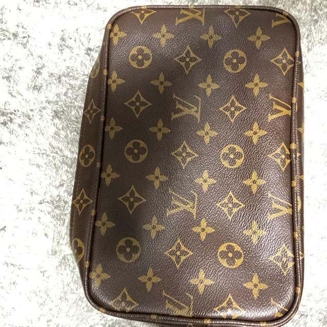 LOUIS VUITTON セカンドバック