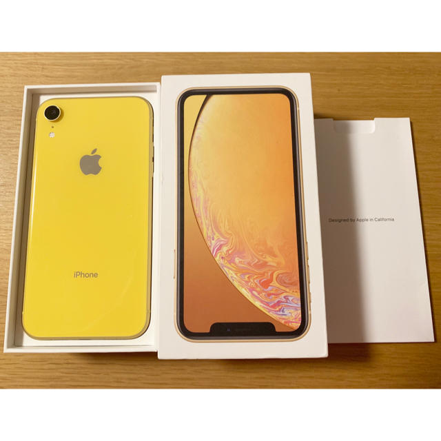 Apple(アップル)のたけ様専用  iPhone  XR ／64GB  docomoモデル   スマホ/家電/カメラのスマートフォン/携帯電話(スマートフォン本体)の商品写真