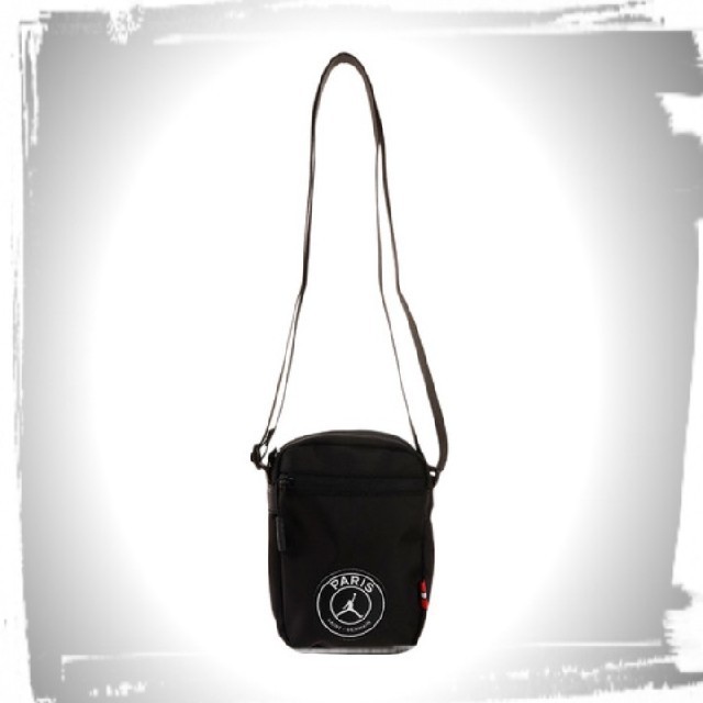 NIKE(ナイキ)のパリサンジェルマン ジョーダン ショルダーバッグ NIKEﾅｲｷ メンズのバッグ(ショルダーバッグ)の商品写真