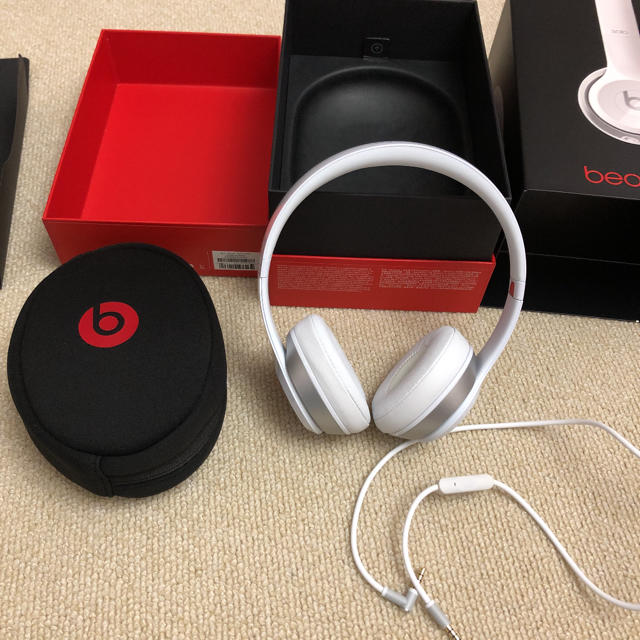☺︎お値下げしました☺︎beats solo2 - ヘッドフォン/イヤフォン ((本体のみ新品))ワイヤレスBeats solo 2 お値下げしました