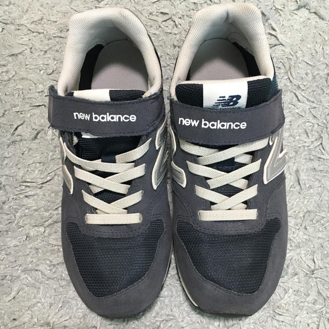 New Balance(ニューバランス)のニューバランス スニーカー キッズ/ベビー/マタニティのキッズ靴/シューズ(15cm~)(スニーカー)の商品写真