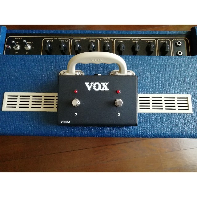 VOX(ヴォックス)のVOX AC15C1 真空管ギターアンプ 楽器のギター(ギターアンプ)の商品写真