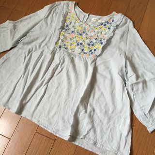 ビーエルユーイー(B.L.U.E.)のBLUE刺繍七分袖トップス(Tシャツ(長袖/七分))