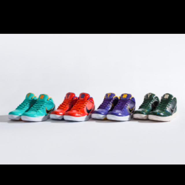 UNDEFEATED(アンディフィーテッド)のUNDEFEATED × NIKE KOBE4 PROTORO SPURS メンズの靴/シューズ(スニーカー)の商品写真