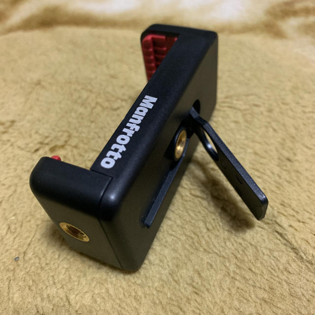 Manfrotto(マンフロット)のManfrotto スマートフォン用三脚アダプター MCLAMP☆新品 未使用☆ スマホ/家電/カメラのスマホアクセサリー(その他)の商品写真