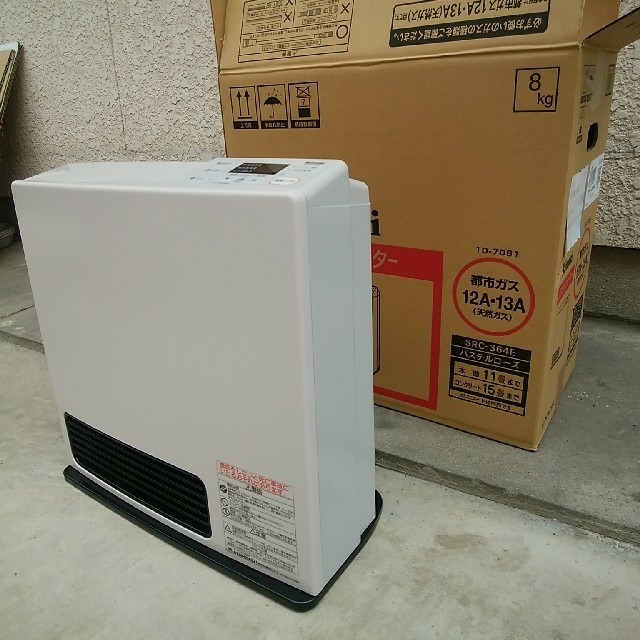 Rinnai(リンナイ)の久里須様専用　ガスファンヒーター　3台　未使用品 スマホ/家電/カメラの冷暖房/空調(ファンヒーター)の商品写真