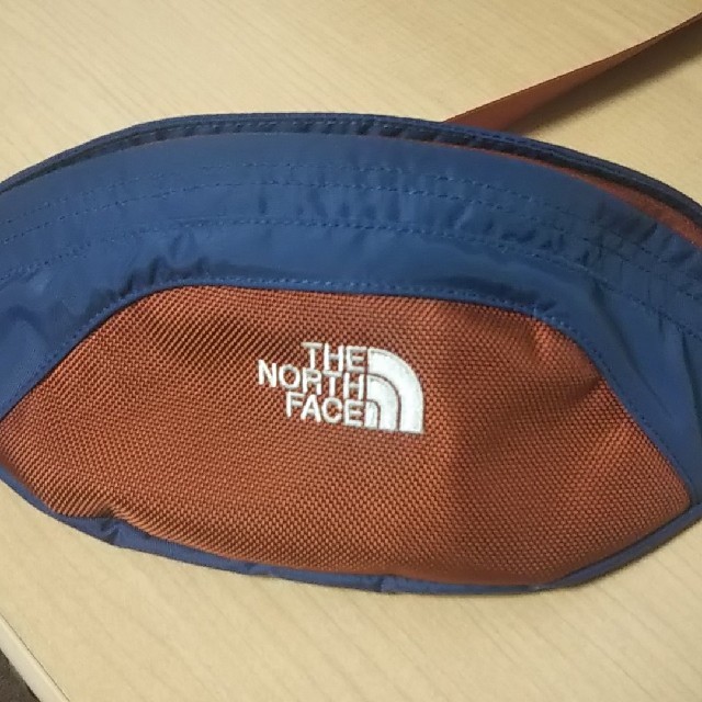 THE NORTH FACE(ザノースフェイス)のTHE NORTH FACE ザノースフェイス ショルダーバック　1.5L メンズのバッグ(ショルダーバッグ)の商品写真