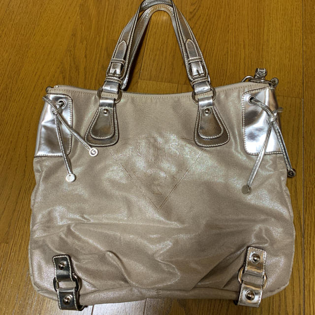 GUESS(ゲス)のGUESS♪ショルダートート♪2WAY レディースのバッグ(ショルダーバッグ)の商品写真