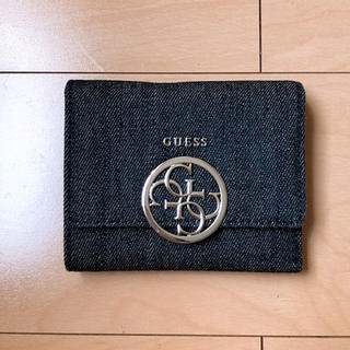 ゲス(GUESS)の【美品】GUESS 折り財布(財布)