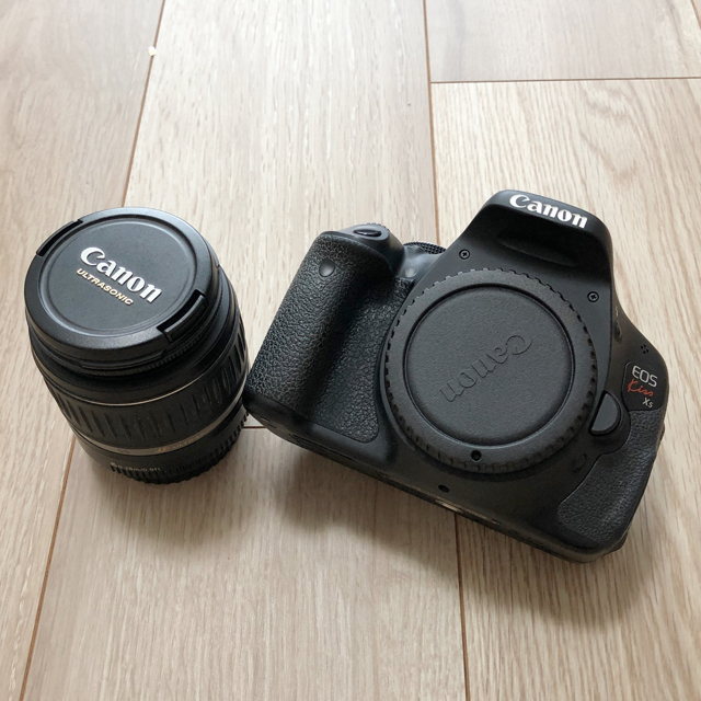 Canon EOS Kiss X5 本体 + EFS 18-55mm セットスマホ/家電/カメラ