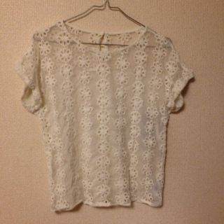 エイチアンドエム(H&M)のH&Mレーストップス(シャツ/ブラウス(半袖/袖なし))