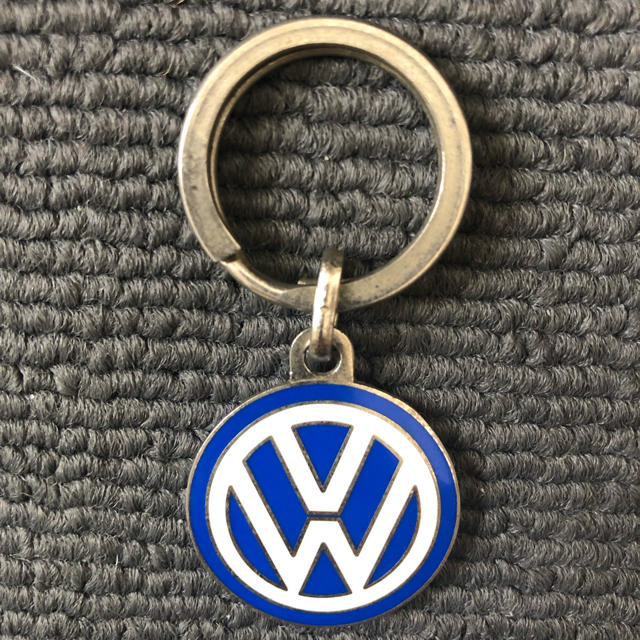 Volkswagen(フォルクスワーゲン)のフォルクスワーゲンキーホルダー 自動車/バイクの自動車(車内アクセサリ)の商品写真