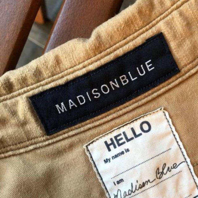 MADISONBLUE(マディソンブルー)のタグ付き マディソンブルー ハンプトン シャツ レディースのトップス(シャツ/ブラウス(長袖/七分))の商品写真