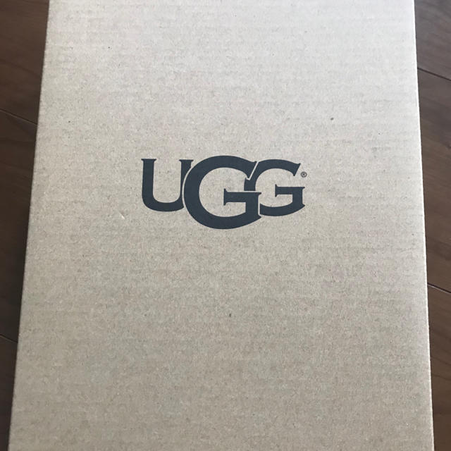 UGG(アグ)のUGG新品スニーカー レディースの靴/シューズ(スニーカー)の商品写真