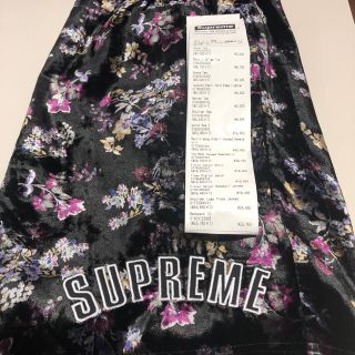 シュプリーム(Supreme)のsupreme floral velour short(ショートパンツ)