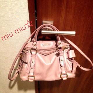 ミュウミュウ(miumiu)のmiu miu 2wayトートバッグ(ハンドバッグ)