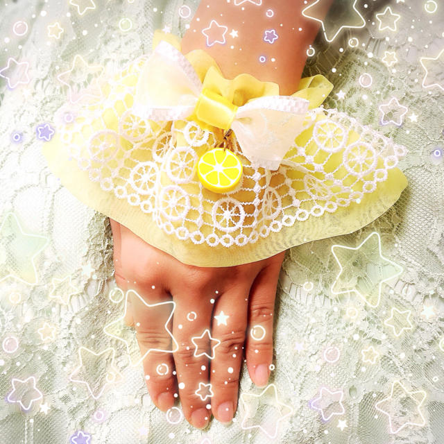 Angelic Pretty(アンジェリックプリティー)のロリータ お袖留め レモンB ハンドメイドのアクセサリー(ブレスレット/バングル)の商品写真
