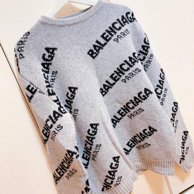 BALENCIAGA ロゴクールネック ニット