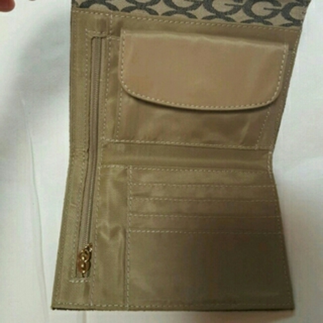 GUESS(ゲス)のGUESS 財布 レディースのファッション小物(財布)の商品写真