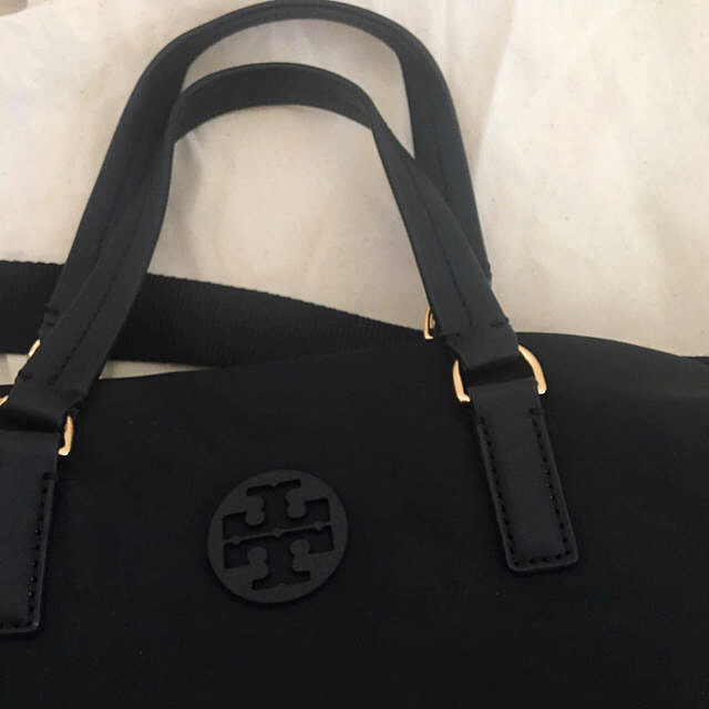 Tory Burch(トリーバーチ)のトリーバーチ レザー×ナイロン 2WAYバッグ レディースのバッグ(ショルダーバッグ)の商品写真