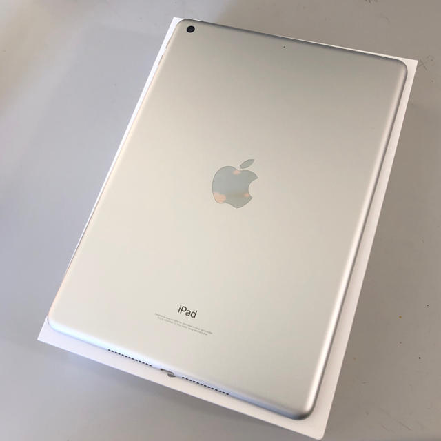 ipad 第6世代 9.7インチ Wi-Fiモデル 32GB 美品 2