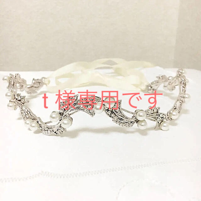 Vera Wang(ヴェラウォン)のホワイトバイヴェラウォン WHITE by VERA WANG ティアラ ハンドメイドのウェディング(ヘッドドレス/ドレス)の商品写真