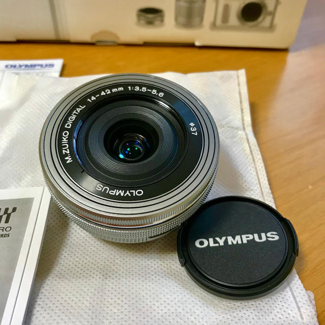 【未使用品】M.ZUIKO D ED 14-42mm F3.5-5.6 EZ