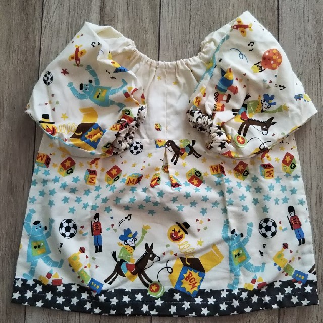 スモック 新品 キッズ/ベビー/マタニティのキッズ服男の子用(90cm~)(その他)の商品写真