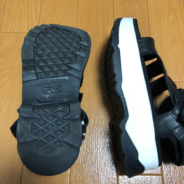 Teva(テバ)のユナイテッドアローズ別注テバ ザモラ レディースの靴/シューズ(サンダル)の商品写真