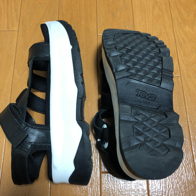 Teva(テバ)のユナイテッドアローズ別注テバ ザモラ レディースの靴/シューズ(サンダル)の商品写真