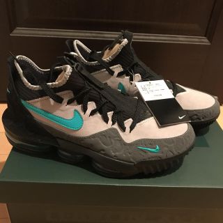 ナイキ(NIKE)のNIKE LEBRON XVI LOW atmos  27.0(スニーカー)