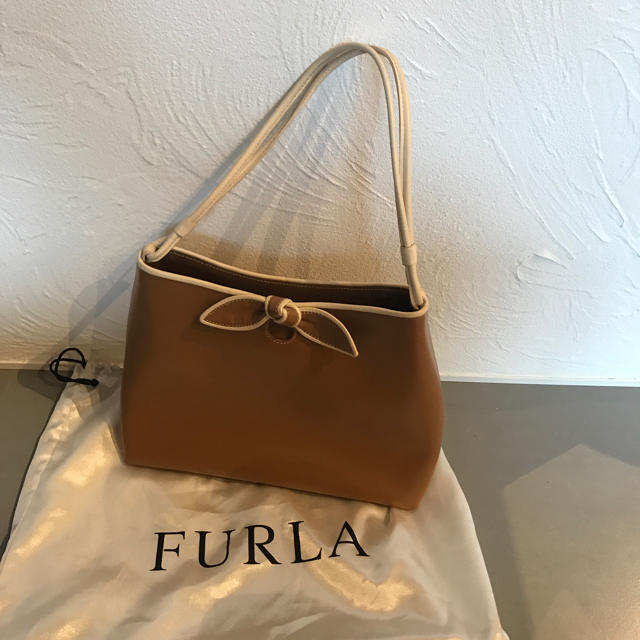 Furla(フルラ)のフルラ 本革ハンドバッグ レディースのバッグ(ハンドバッグ)の商品写真