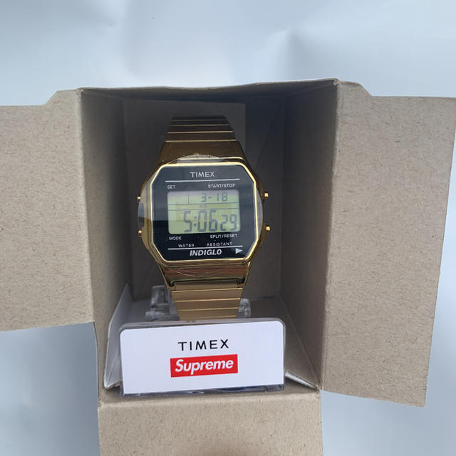 gold supreme Metal watch 腕時計 ゴールド