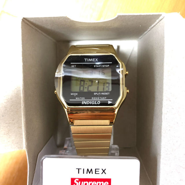 Supreme(シュプリーム)のGOLD Supreme Timex Digital Watch  メンズの時計(腕時計(デジタル))の商品写真