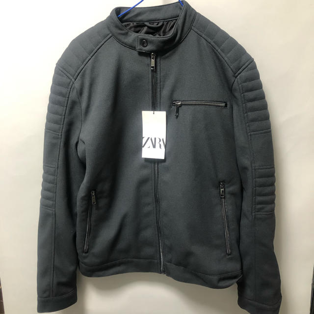 ZARA(ザラ)の新品未使用 タグ付き 定価9900円 ZARA ブルゾン ジャケット S グレー メンズのジャケット/アウター(ブルゾン)の商品写真