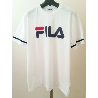 フィラ(FILA)のFILA/袖ライン入りベーシックロゴTシャツ/Lサイズ/新品未使用/フィラ(Tシャツ/カットソー(半袖/袖なし))