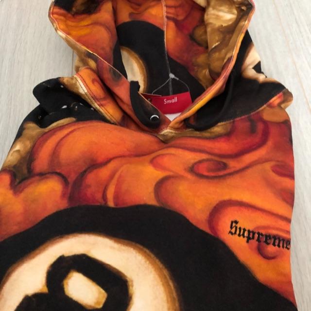 Supreme(シュプリーム)のSサイズ❗️supreme martin wong 8-ball hooded メンズのトップス(パーカー)の商品写真