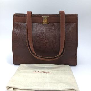 サルヴァトーレフェラガモ(Salvatore Ferragamo)の美品✨A4収納OK★正規品 トートバッグ(トートバッグ)