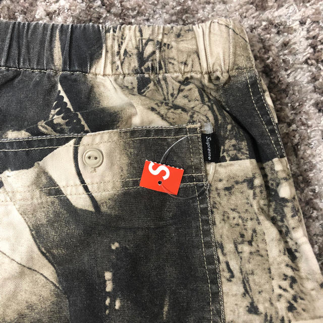 Supreme(シュプリーム)のM supreme is love skate pant 19fw 立ち上げ メンズのパンツ(その他)の商品写真