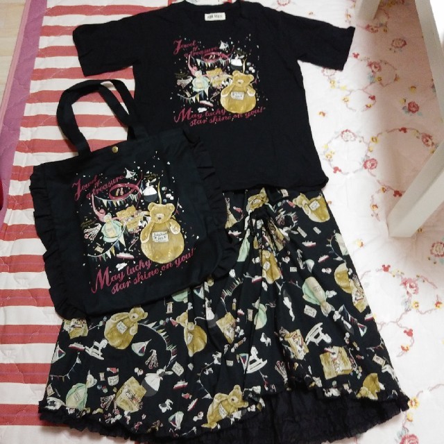 ピンクハウスのTシャツとスカートとバッグのセット