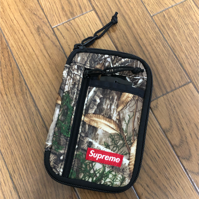 Supreme(シュプリーム)のSupreme Small Zip Pouch Wallet ①早い者勝ち メンズのファッション小物(その他)の商品写真