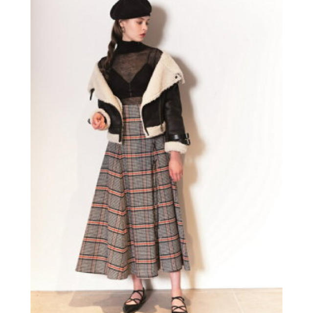 SNIDEL(スナイデル)の石原さとみ着用 スナイデル チェックスリットロングスカート レディースのスカート(ロングスカート)の商品写真
