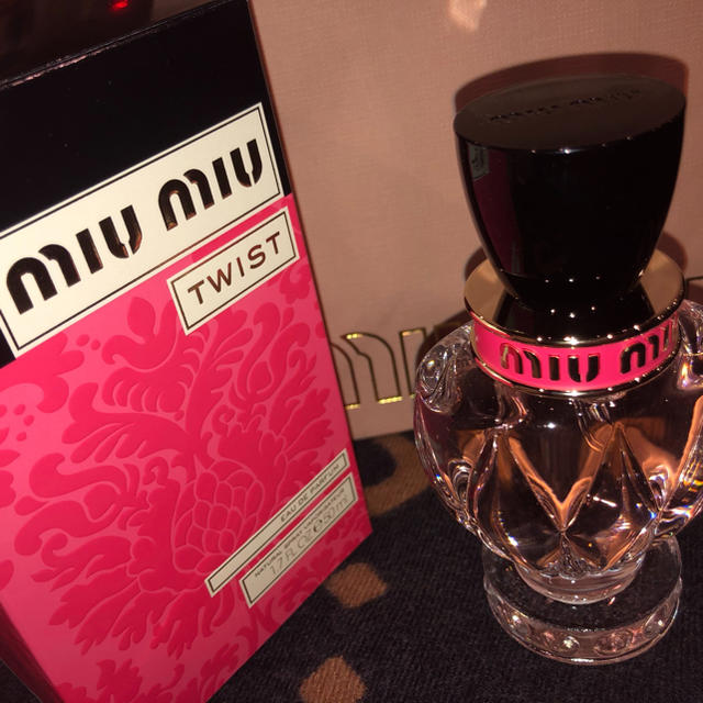miumiu(ミュウミュウ)のブランド香水 コスメ/美容の香水(香水(女性用))の商品写真