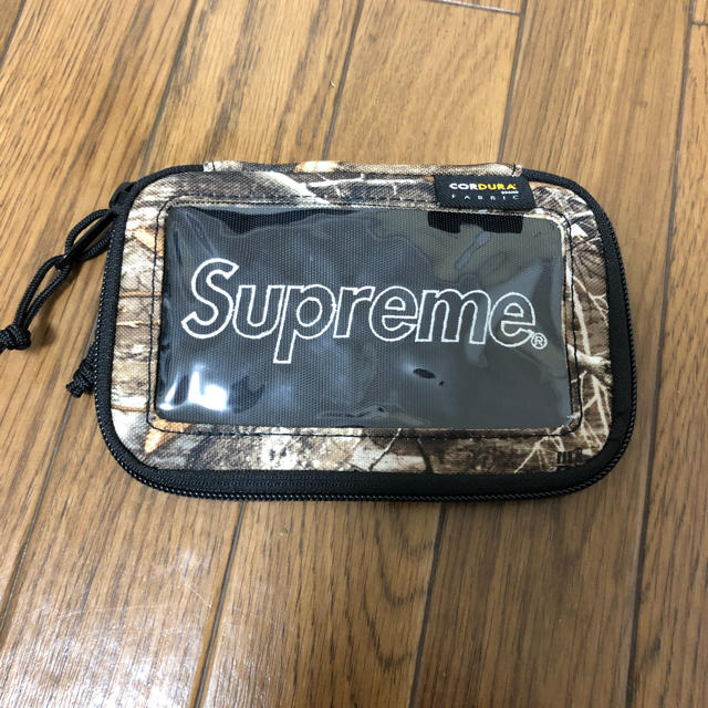 Supreme(シュプリーム)のSupreme small zip pouch② 早い者勝ち メンズのファッション小物(その他)の商品写真