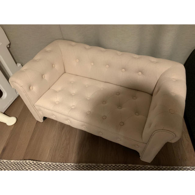 ZARA HOME(ザラホーム)のZara home 二人掛けタフティングソファー 子供用 美中古ザラホーム キッズ/ベビー/マタニティの寝具/家具(その他)の商品写真