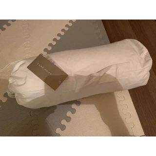 ザラホーム(ZARA HOME)のZara home フェザーダウンピロー 枕 50×75 新品未使用(枕)